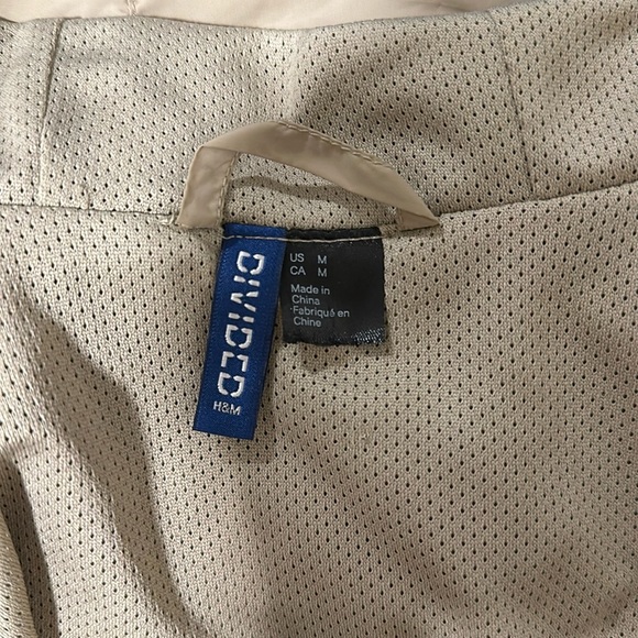 Lightweight Rain Jacket - Picture 4 of 4